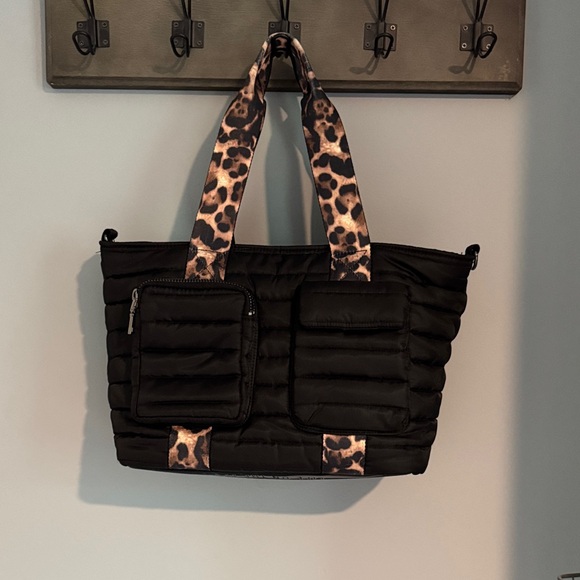 Think Rolyn black crossbody bag 13” x 10” x 7” - Picture 1 of 16